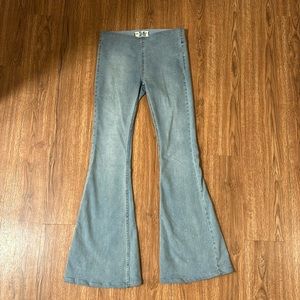 Free People We the Free Flare Leg Denim Jeans Size 26